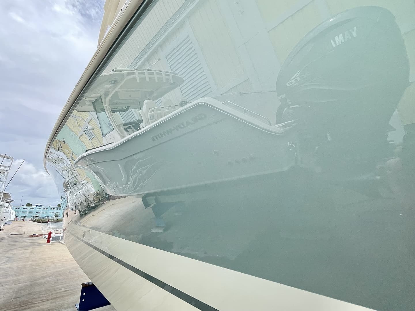 2023 Tiara Yachts 34 LS