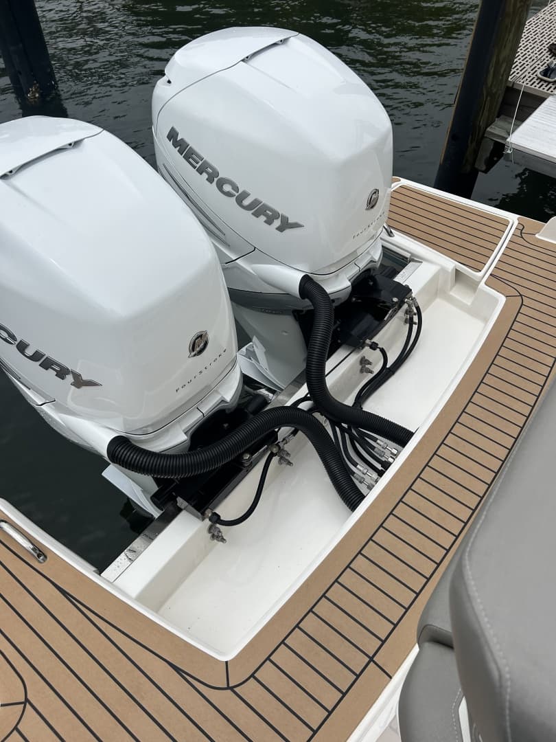 2023 Tiara Yachts 34 LS