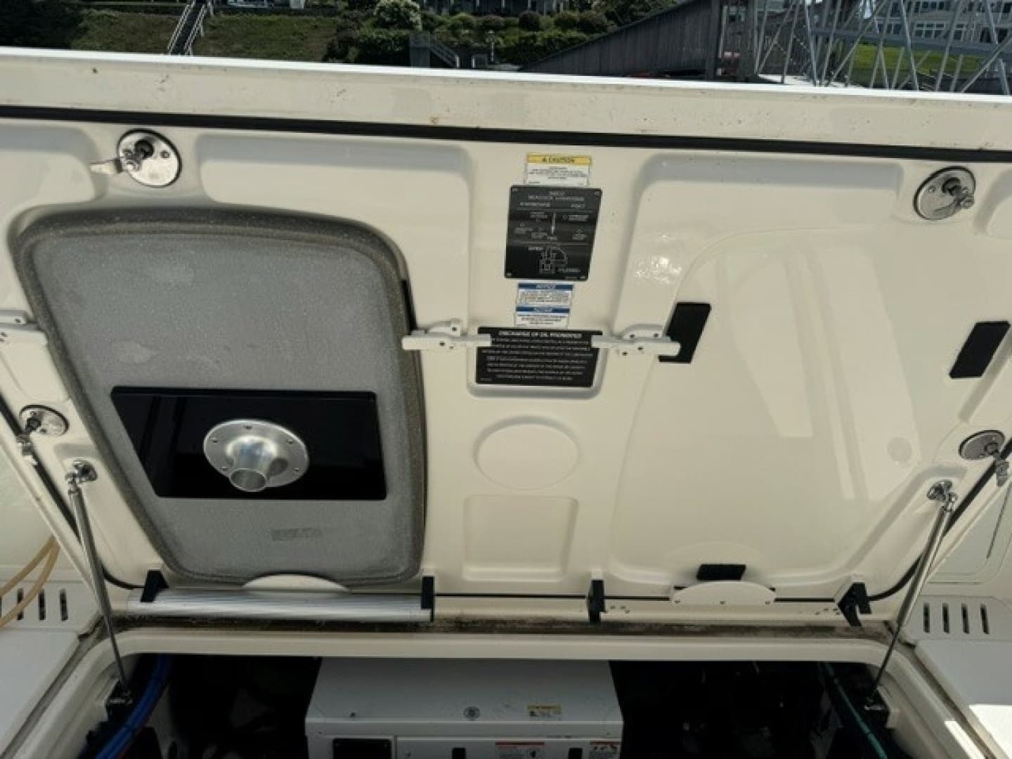 2016 Boston Whaler 