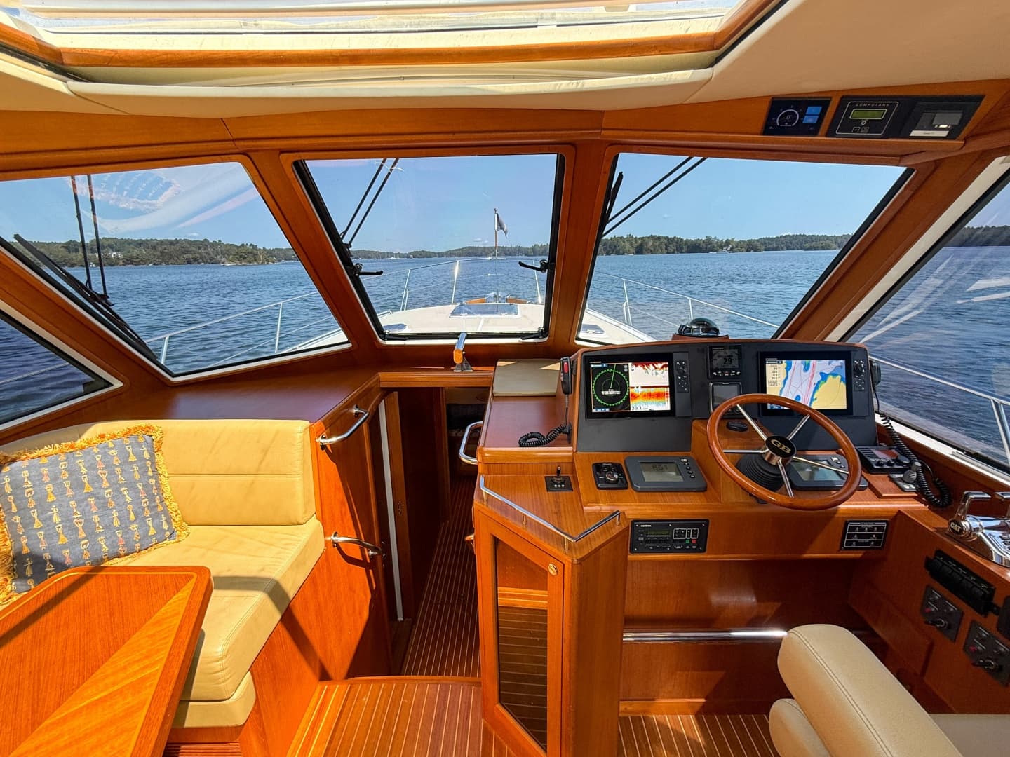 2008 Grand Banks 