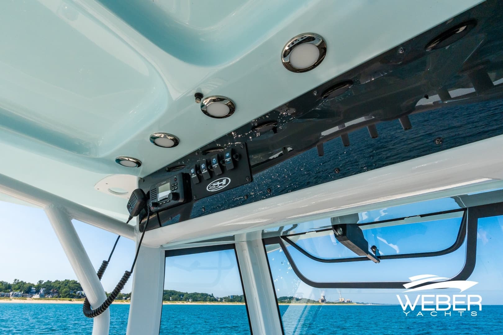 2022 Sea Hunt 305 Ultra SE