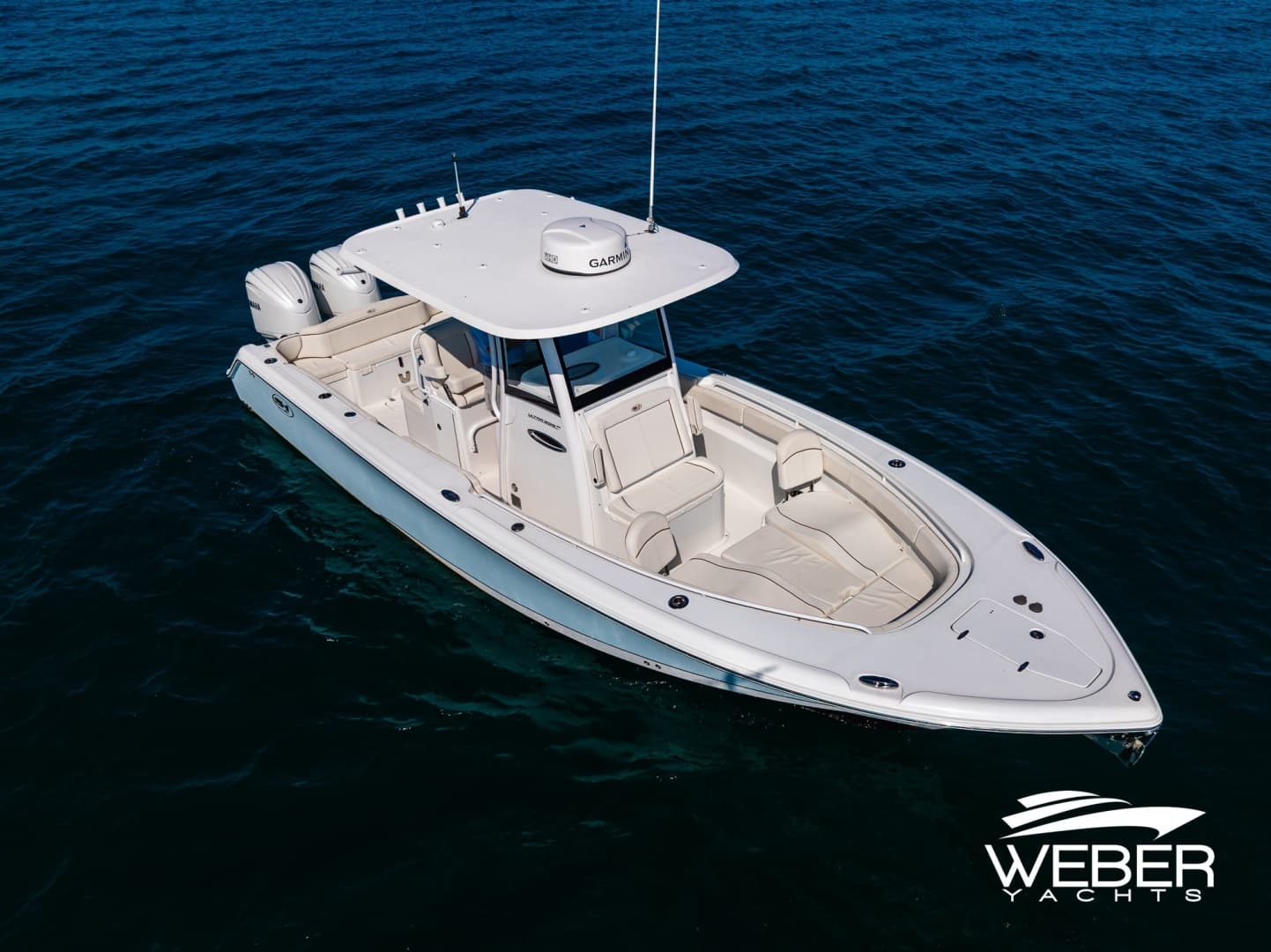 2022 Sea Hunt 305 Ultra SE