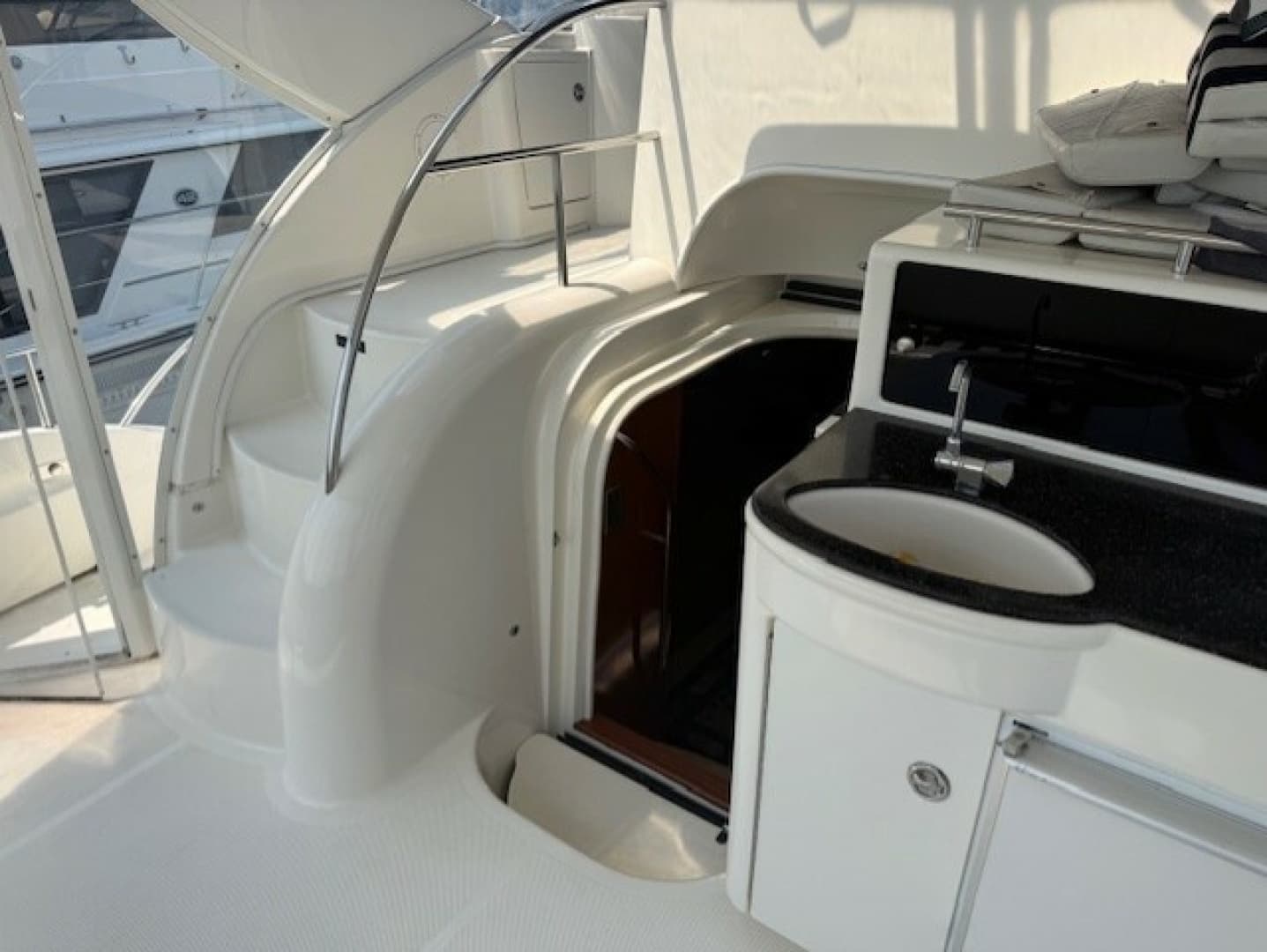 2007 Meridian 408 Aft Cabin