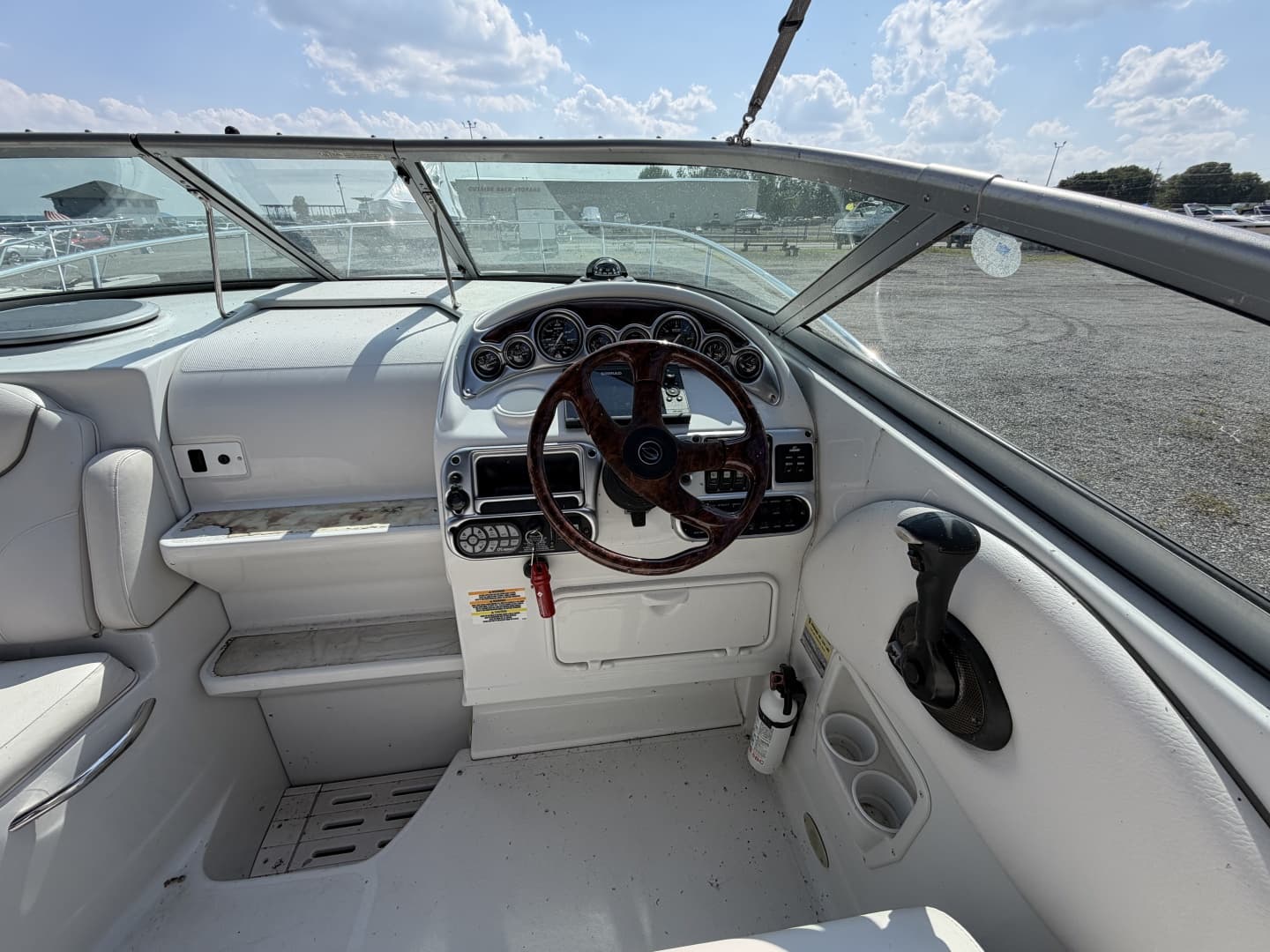 2005 Crownline 250 CR