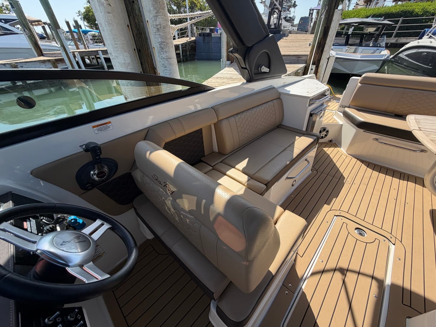 2021 Sea Ray 290 SDX