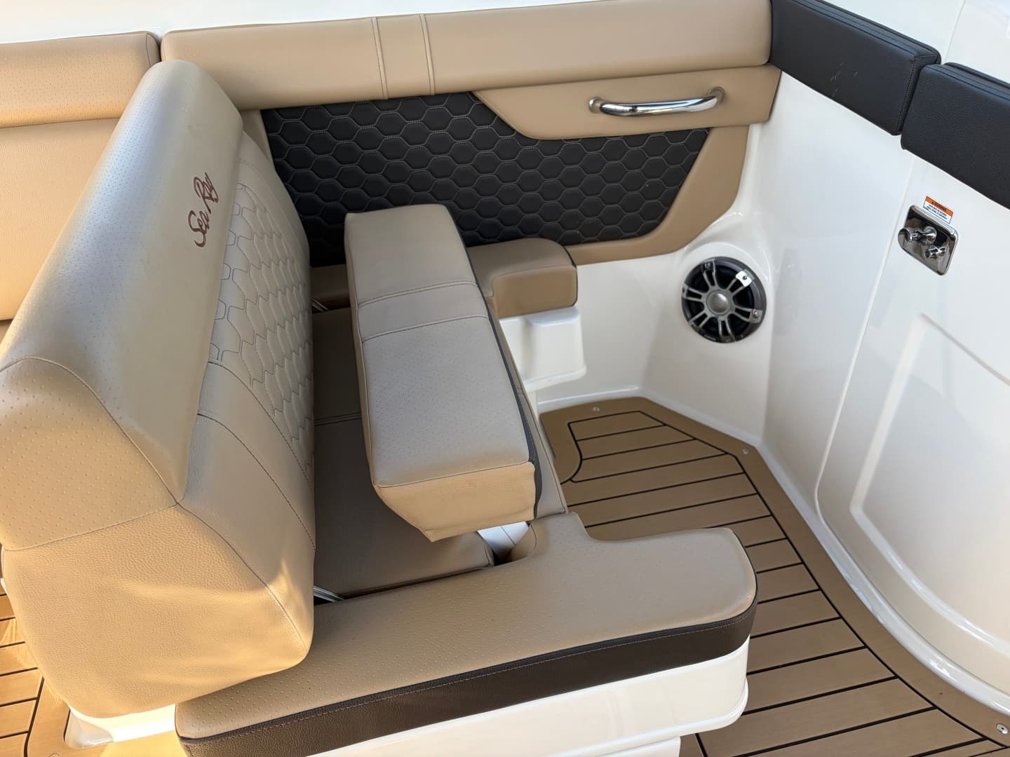 2021 Sea Ray 290 SDX