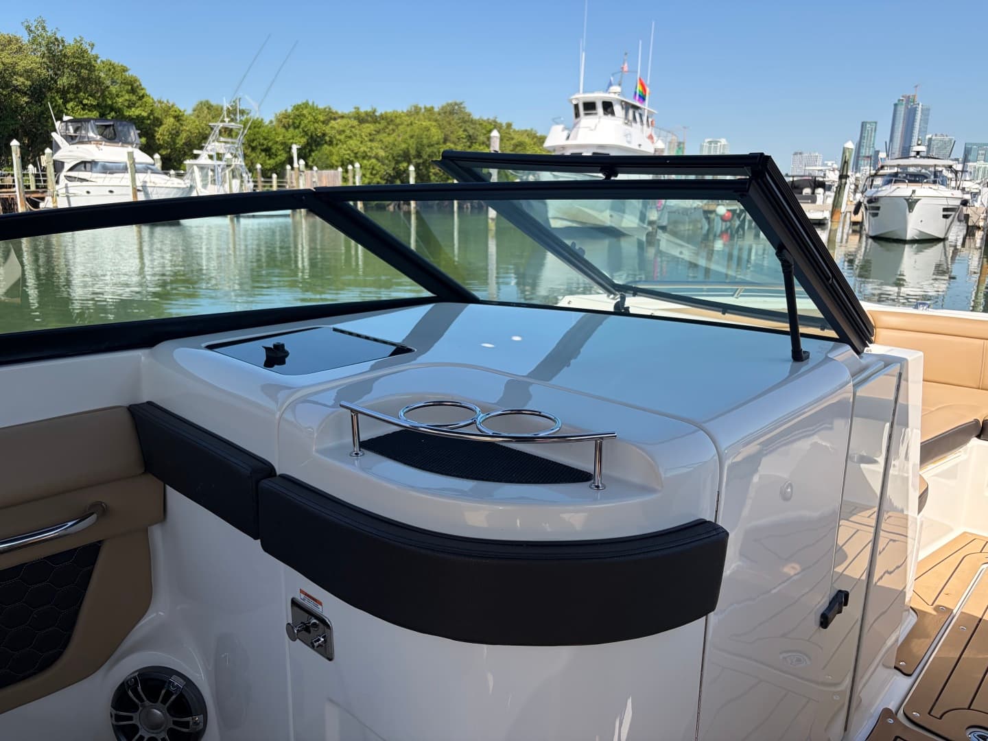 2021 Sea Ray 290 SDX