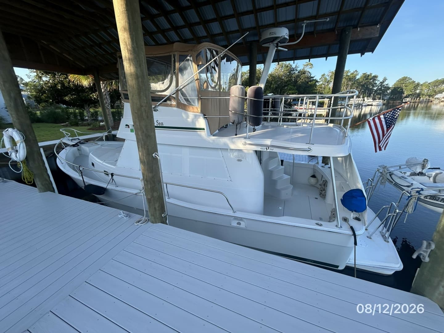 39' Mainship port profile2