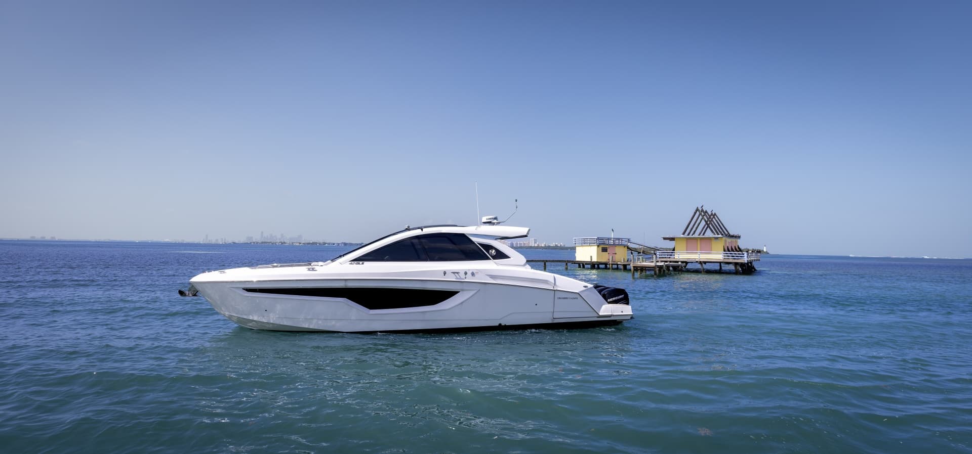 2021 Cruisers Yachts 42 GLS OB