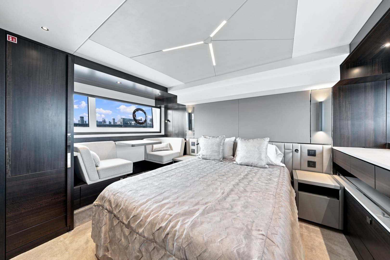 2025 Sunseeker Manhattan 55