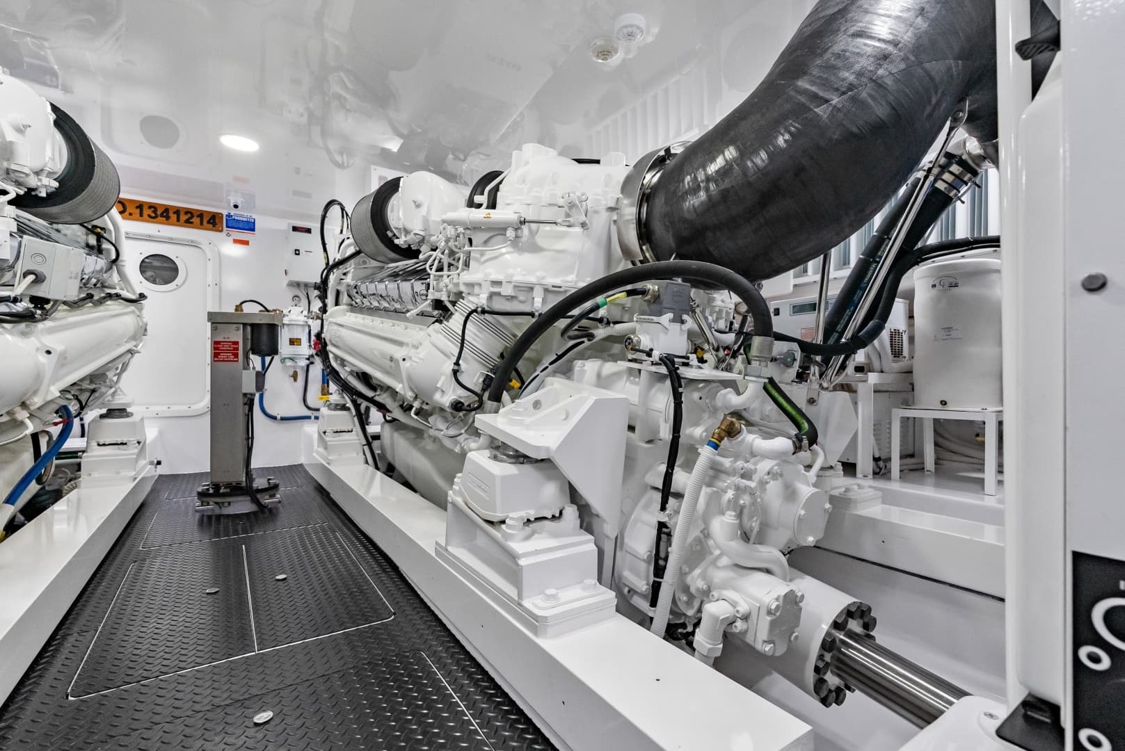 2024 Viking 72 Convertible