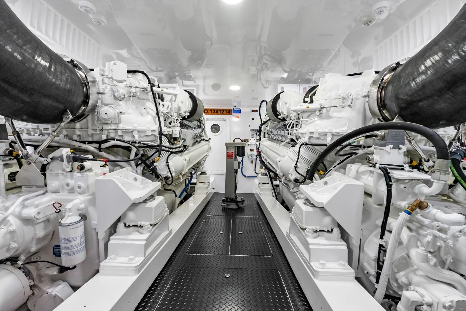 2024 Viking 72 Convertible