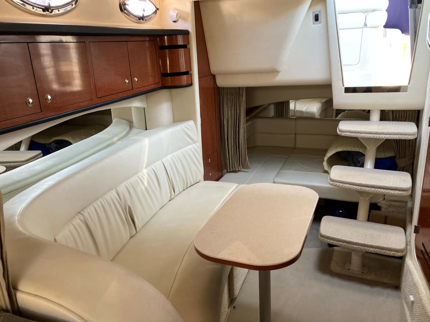 2004 Sea Ray 300 Sun Dancer