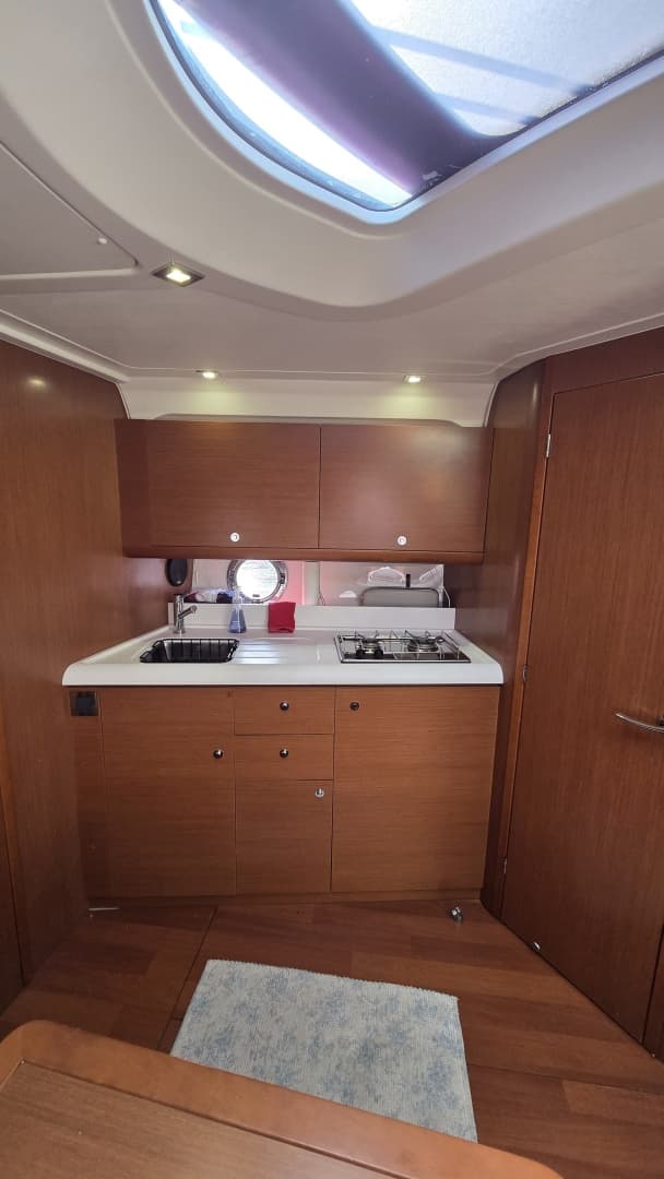 2013 Beneteau Gran Turismo 38
