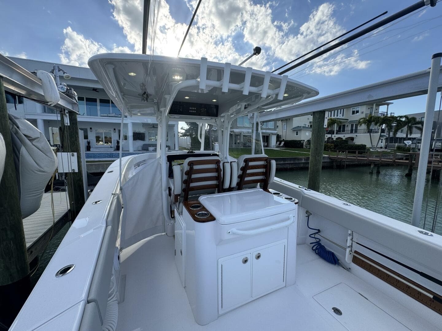 2024 Jupiter 38 HFS