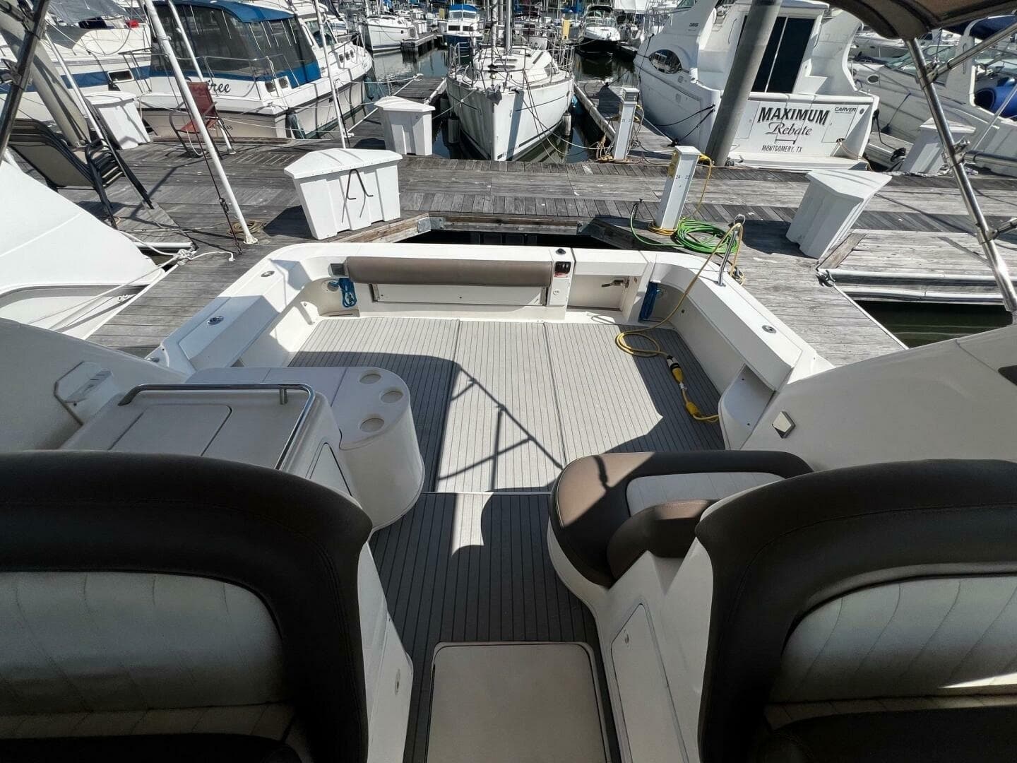 1997 Sea Ray 330 Express
