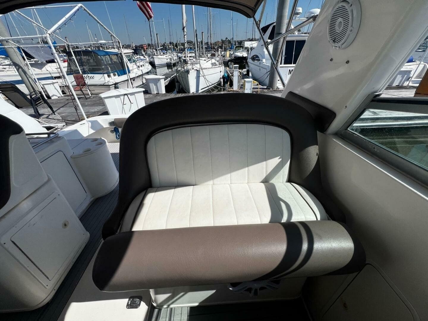 1997 Sea Ray 330 Express