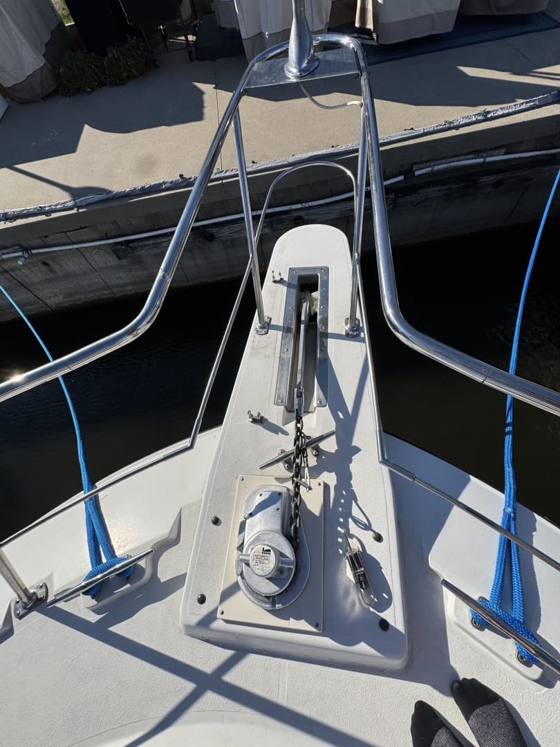 1991 Carver 3608 Aft Cabin Motor Yacht