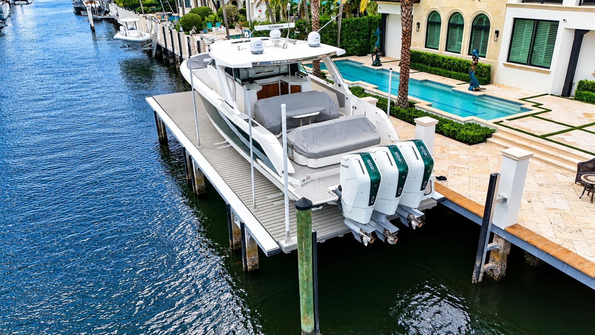 2024 Tiara Yachts 48 LS