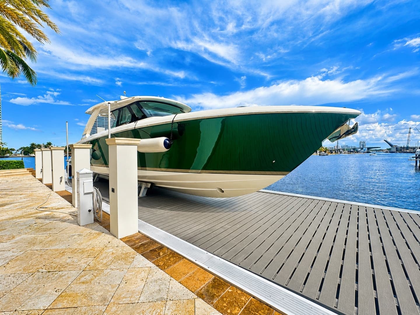 2024 Tiara Yachts 48 LS