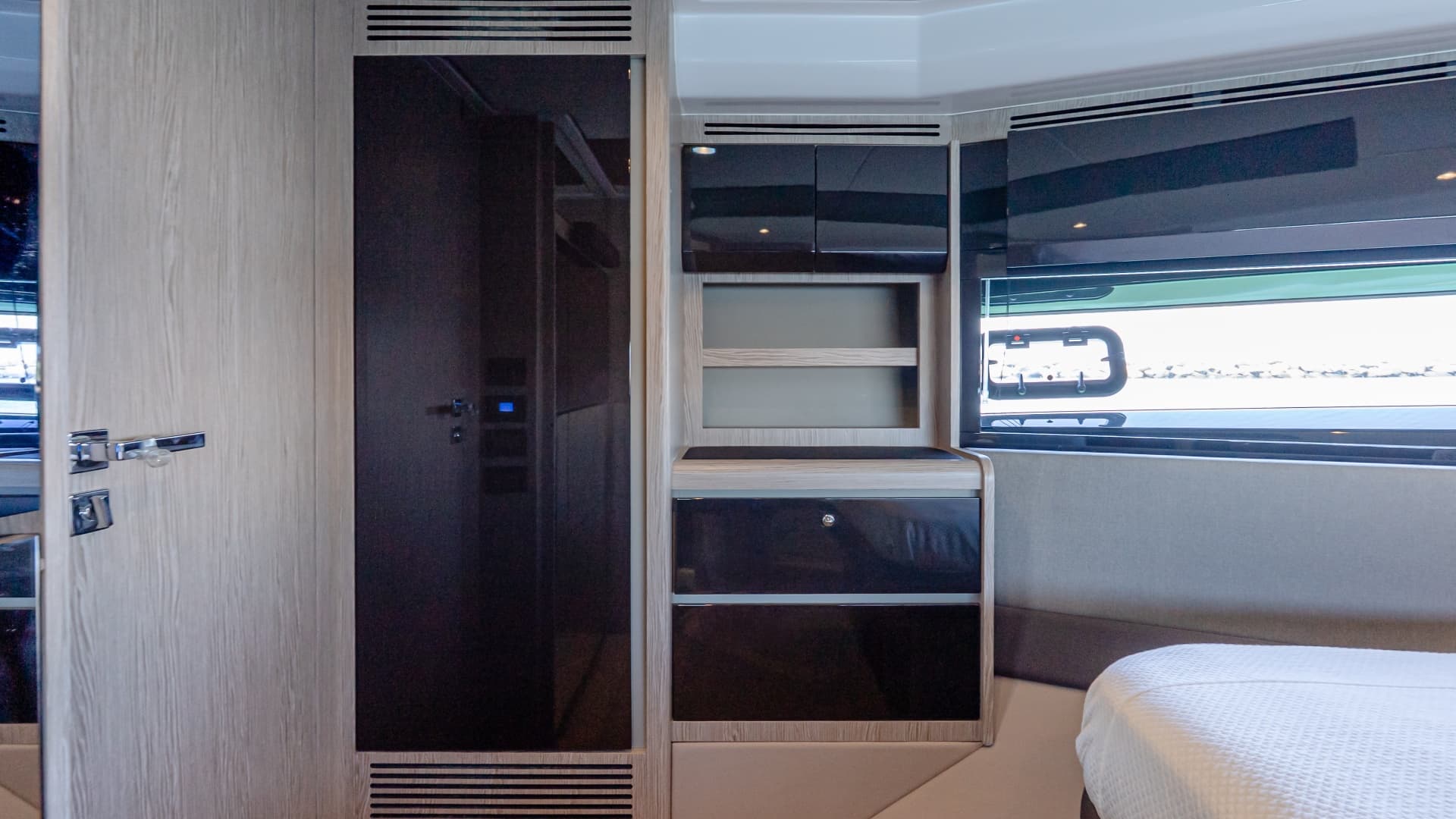 2019 Azimut Atlantis 51