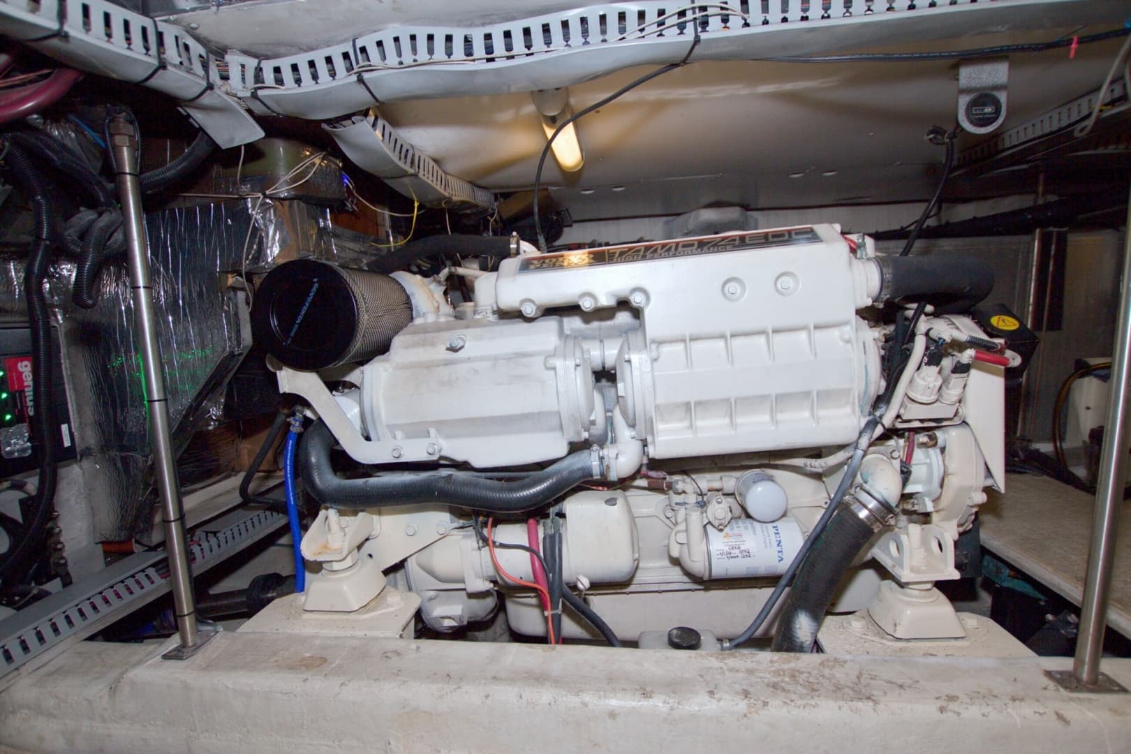 2001 Carver 466 Motor Yacht
