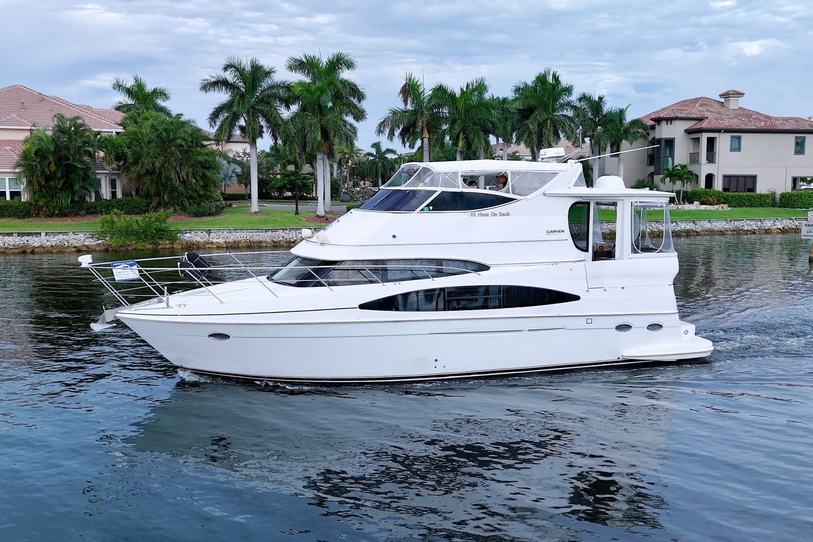 2001 Carver 466 Motor Yacht