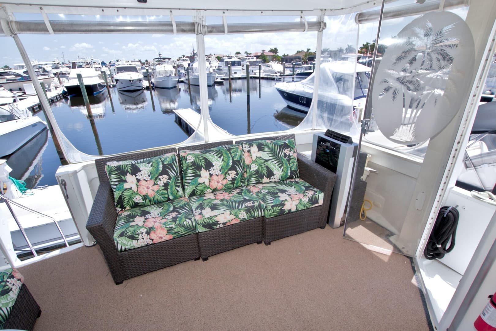 2001 Carver 466 Motor Yacht