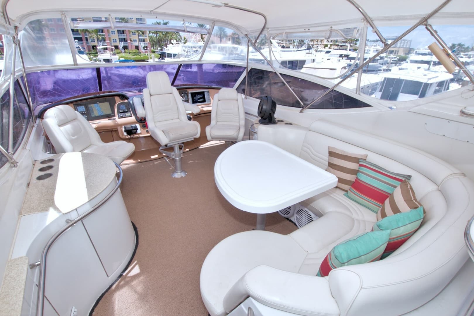 2001 Carver 466 Motor Yacht