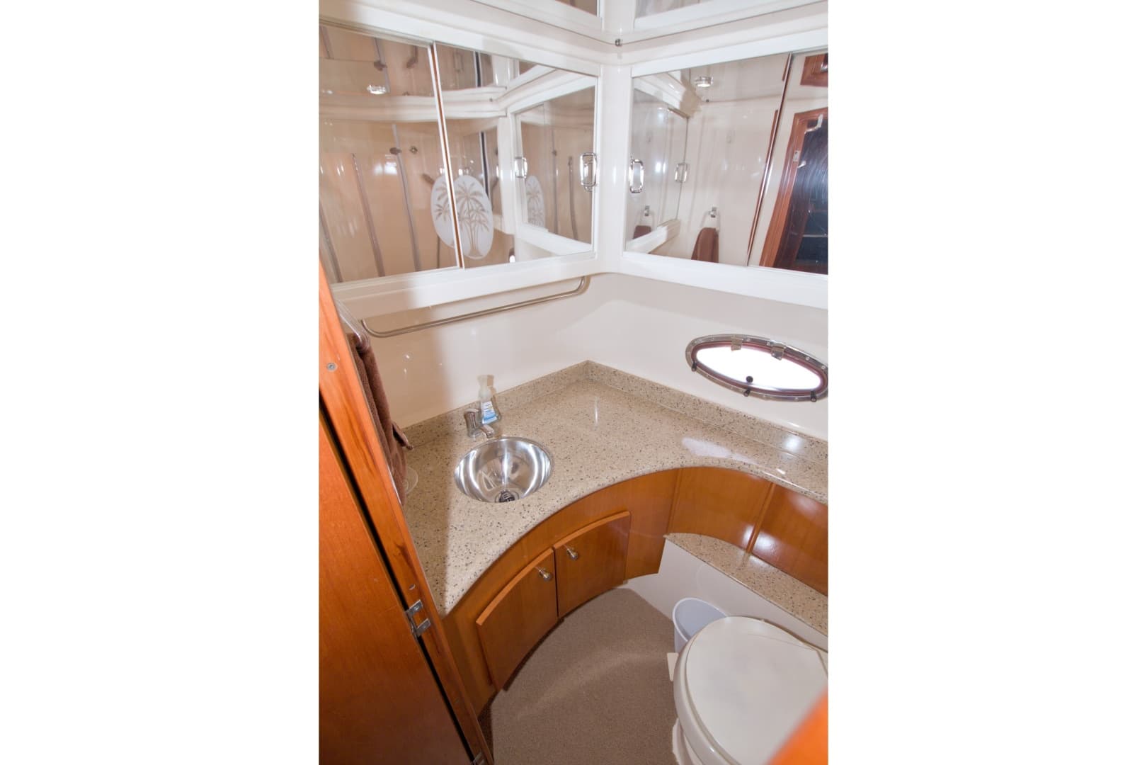 2001 Carver 466 Motor Yacht