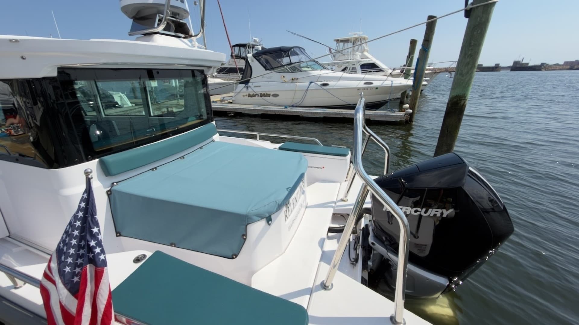 2023 Axopar 28 Cabin