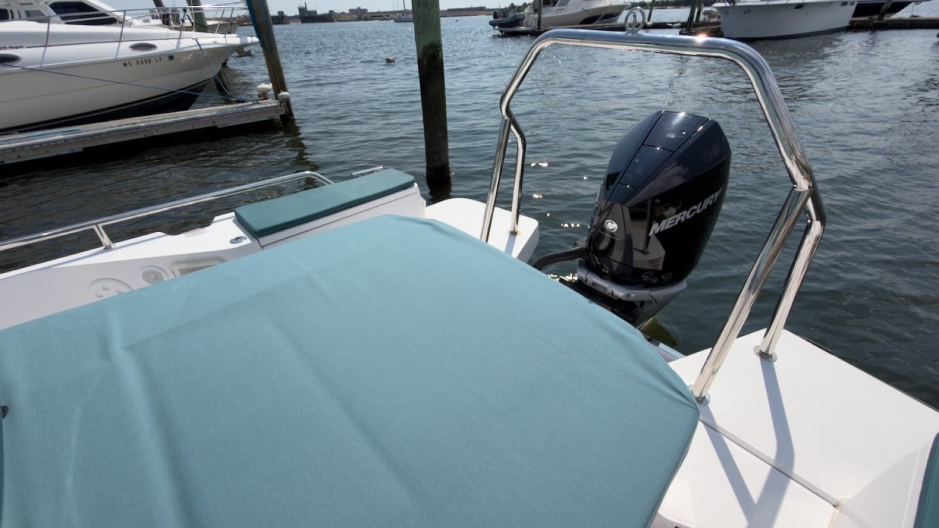 2023 Axopar 28 Cabin