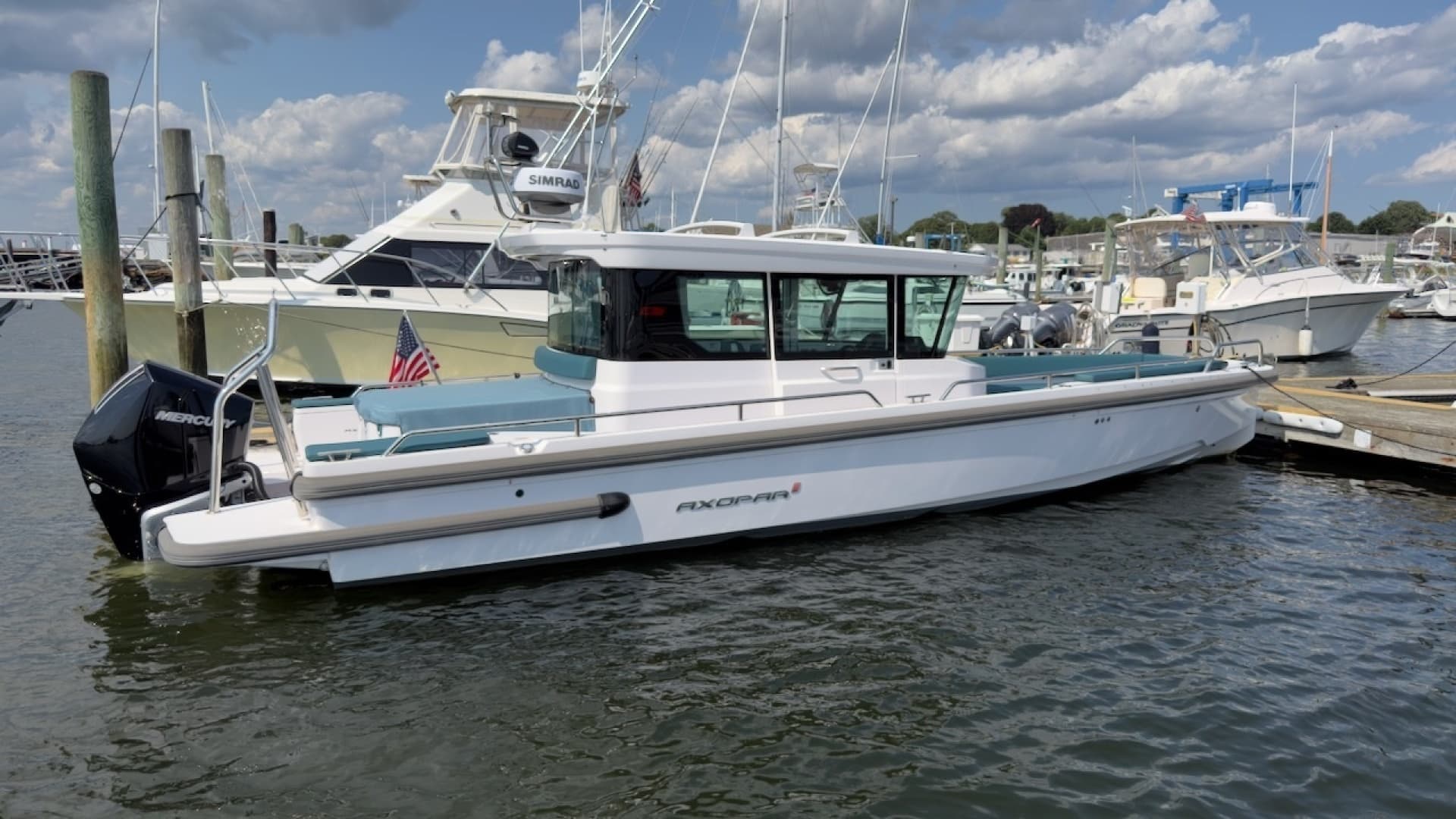 2023 Axopar 28 Cabin