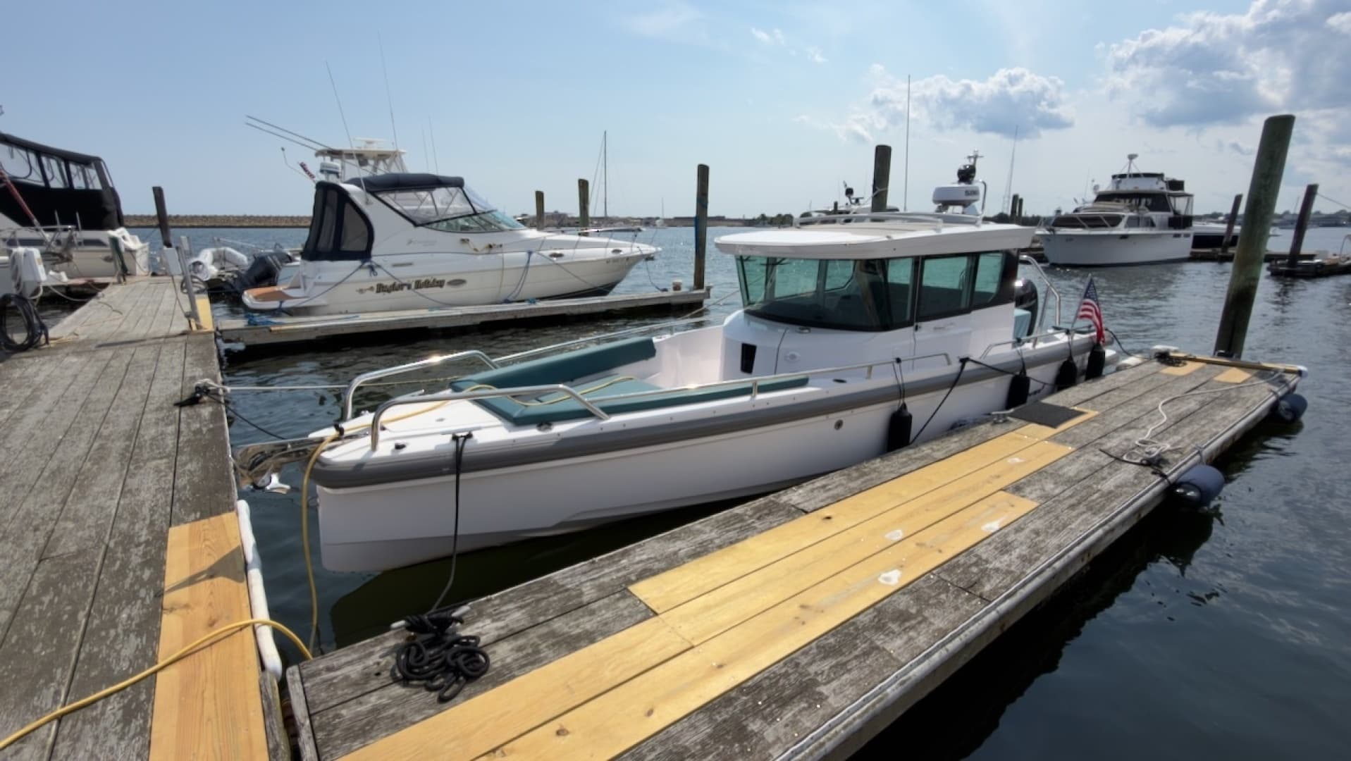 2023 Axopar 28 Cabin
