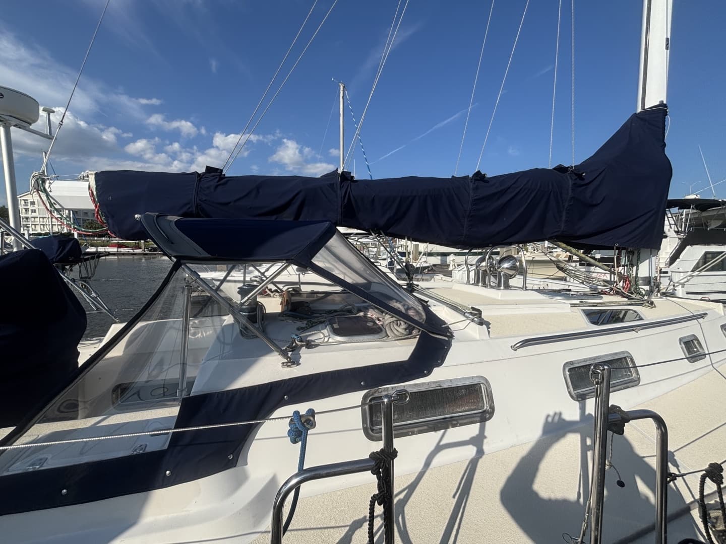 1999 Freedom 35