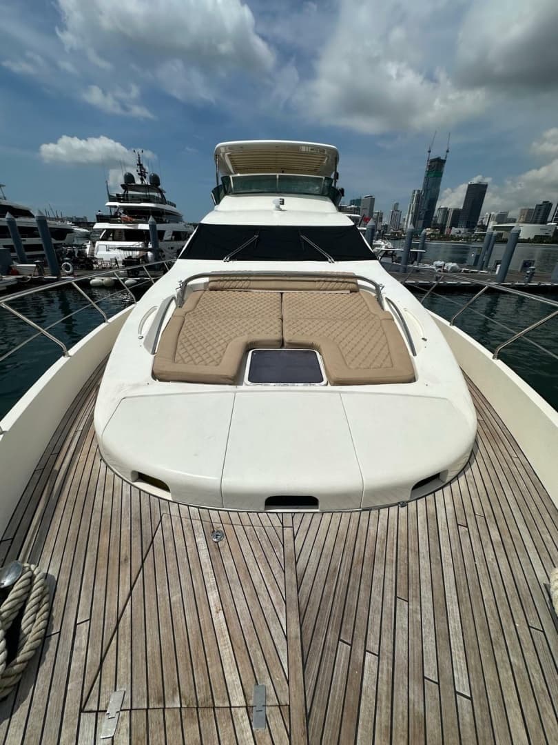 2010 Azimut 