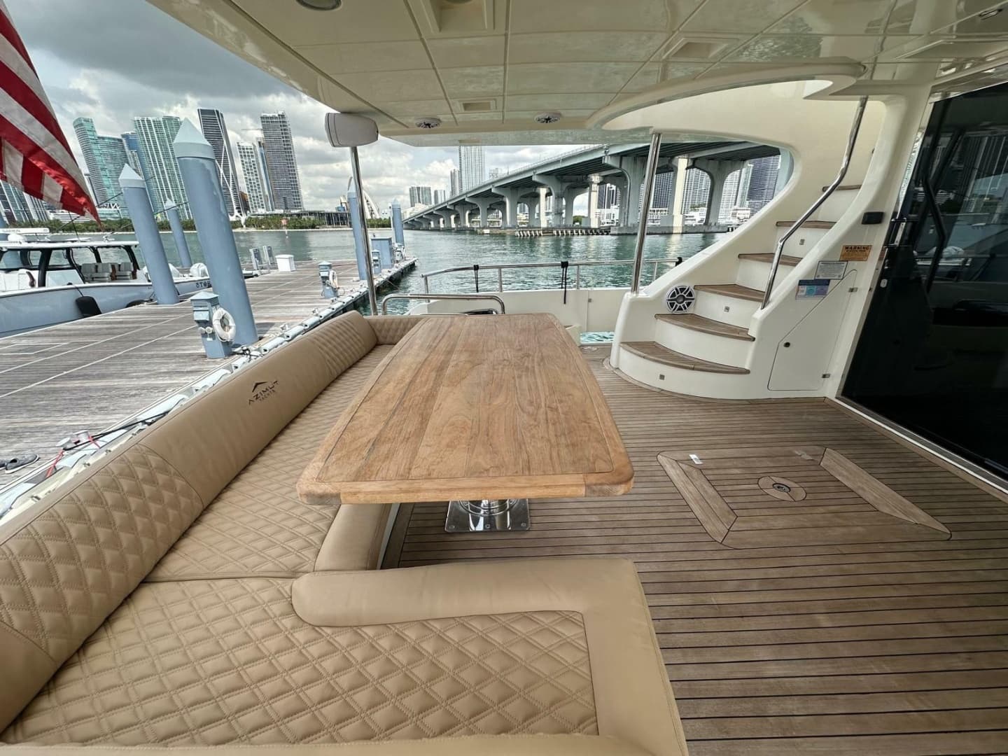 2010 Azimut 