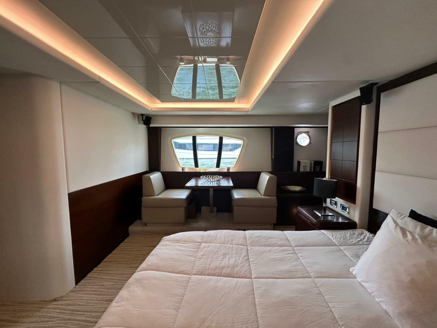 2010 Azimut 