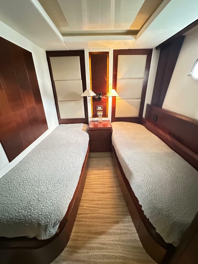 2010 Azimut 