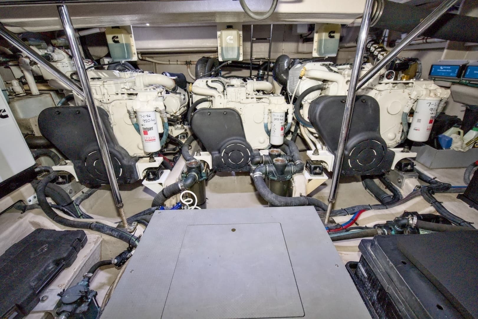 2017 Sea Ray L590 Flybridge