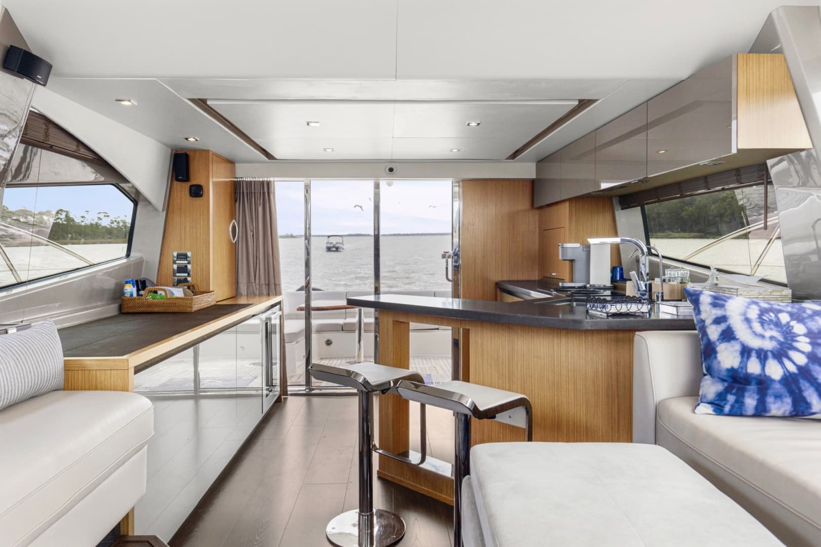 2018 Sea Ray L 550