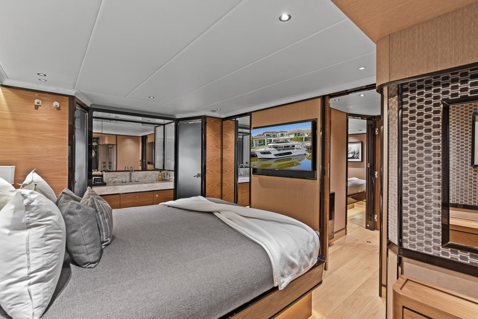 2023 Absolute Navetta 75