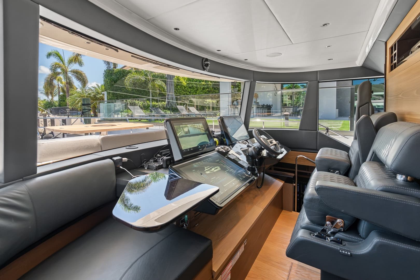 2023 Absolute Navetta 75