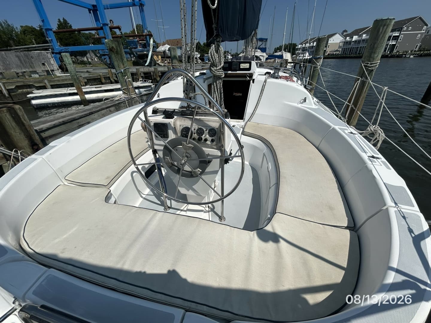 Hunter 336 cockpit forward2