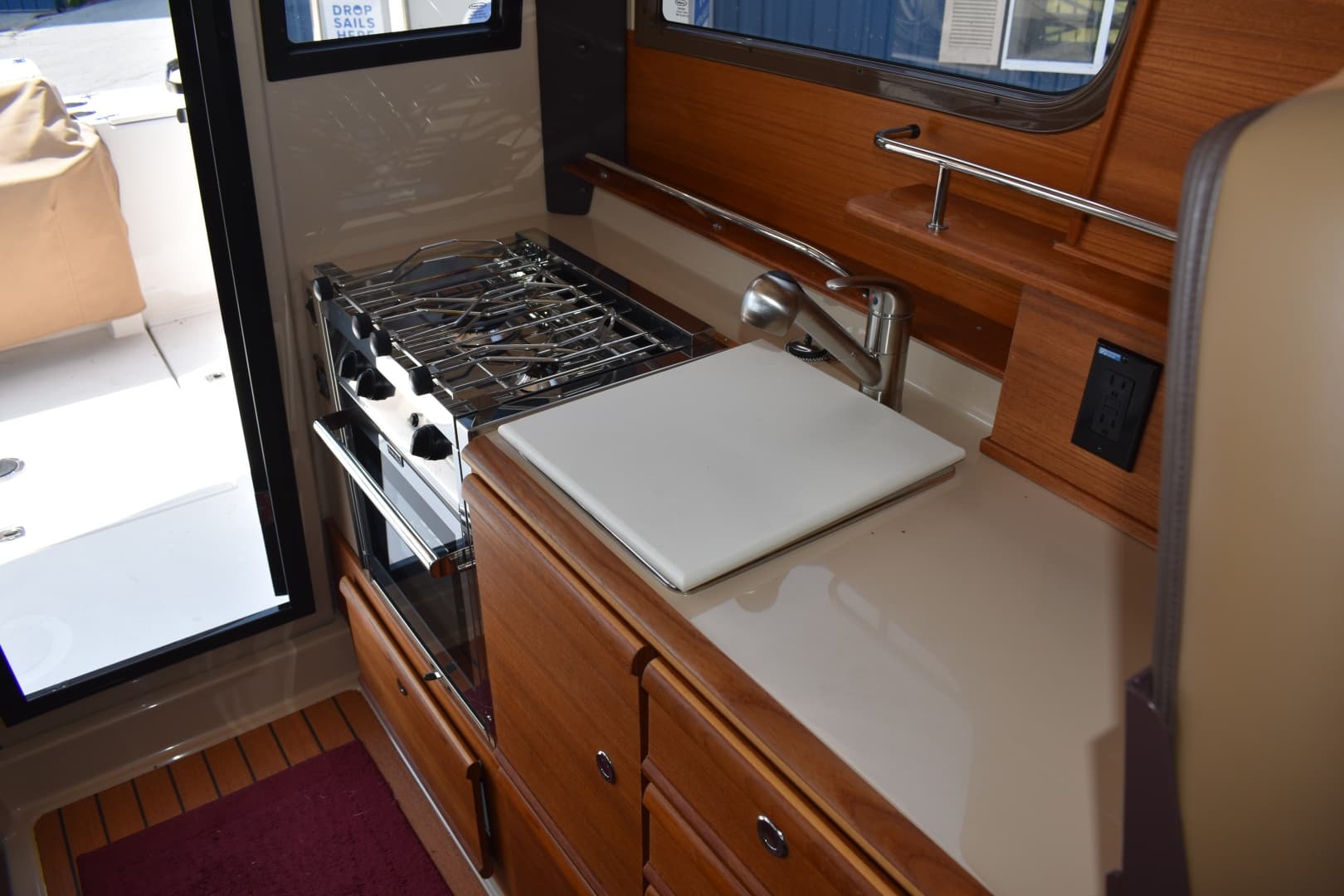 2019 Ranger Tugs R27LE