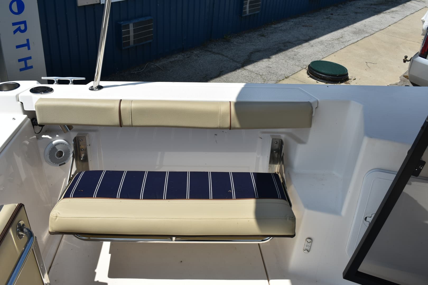 2019 Ranger Tugs R27LE