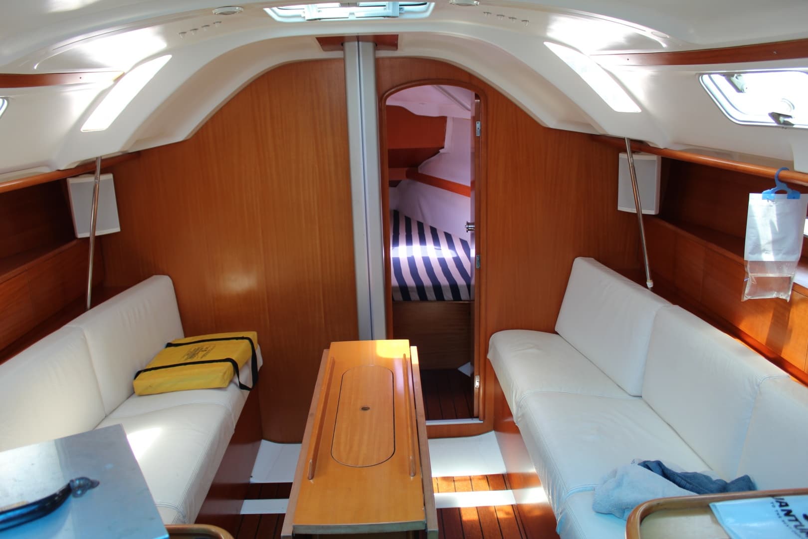 2000 Beneteau First 33.7