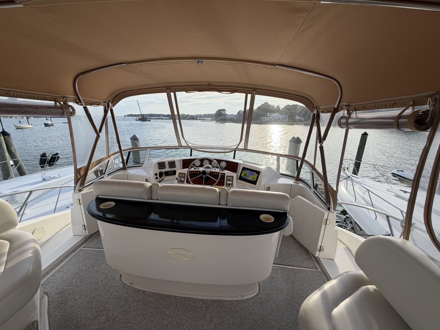 2002 Silverton 43 Motor Yacht