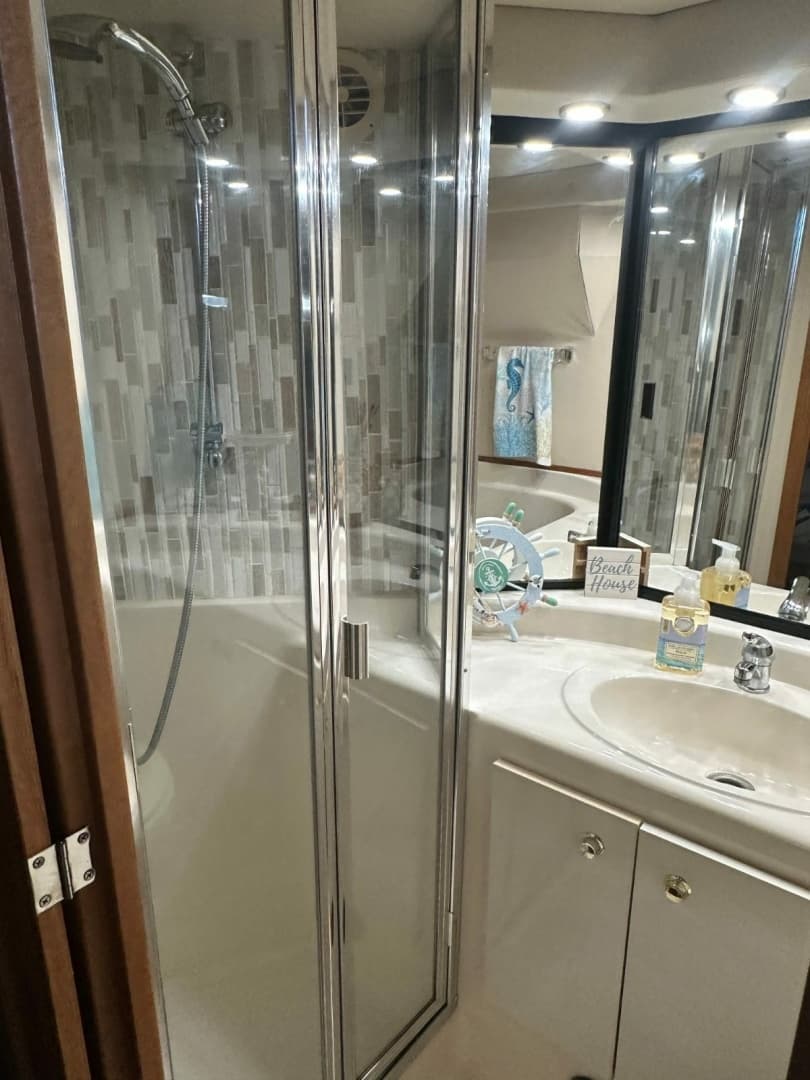 Master Stateroom Head