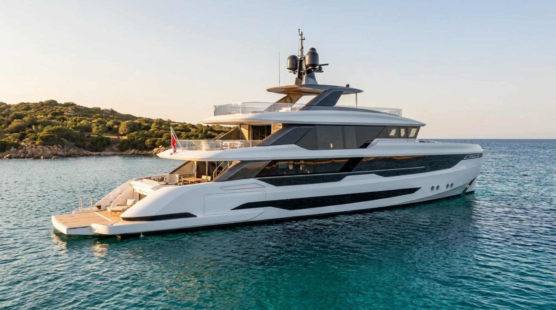 2028 Hargrave Signature E Series Tri-Deck By Teruzzi
